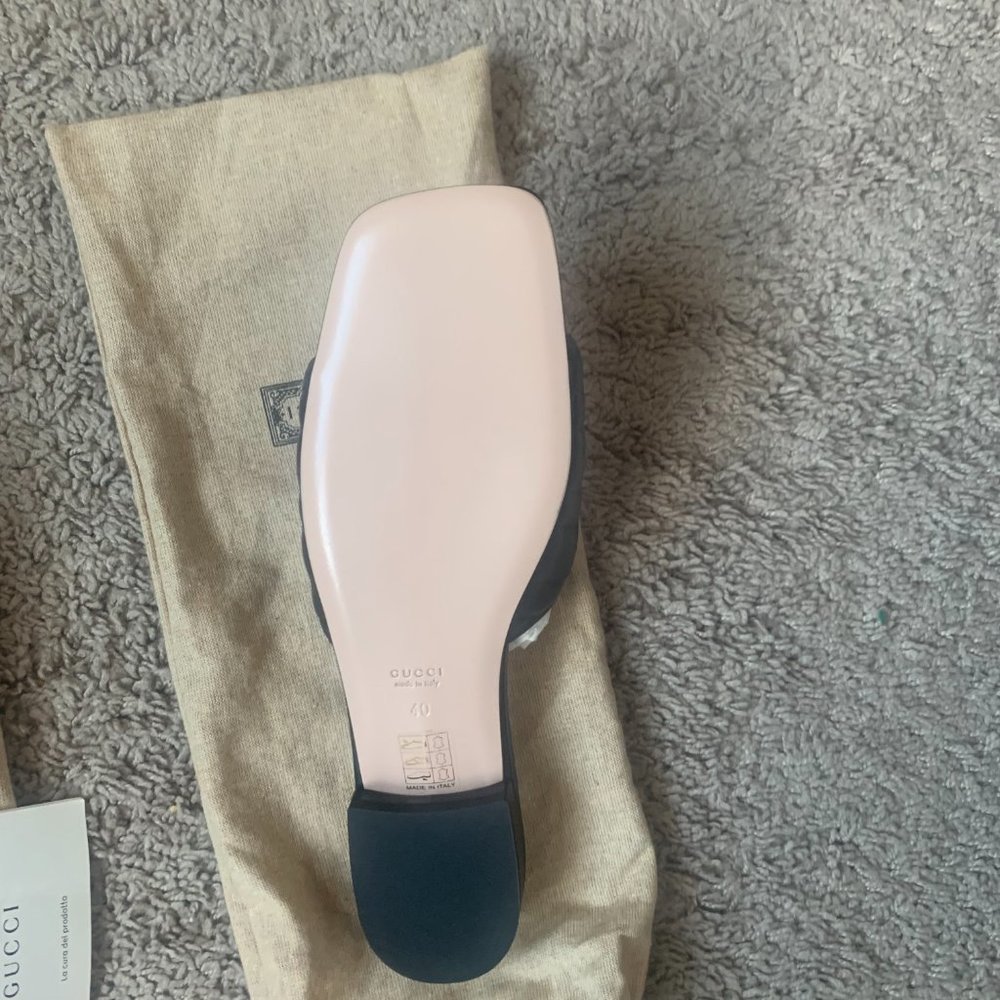 Womens Gucci Slippers - Picture 5 of 6